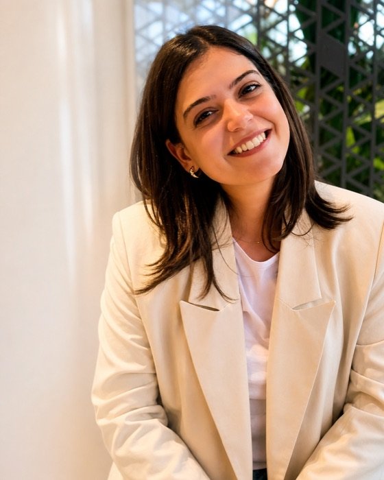 Ioanna, online Greek and English tutor and GCSE Science teacher, teaching students in the UK, Greece and Cyprus